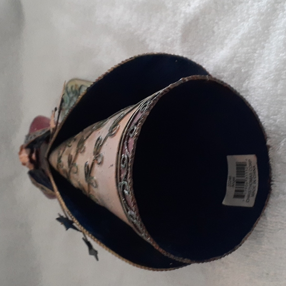 Vintage Rustic Metal Angel. - Picture 7 of 7